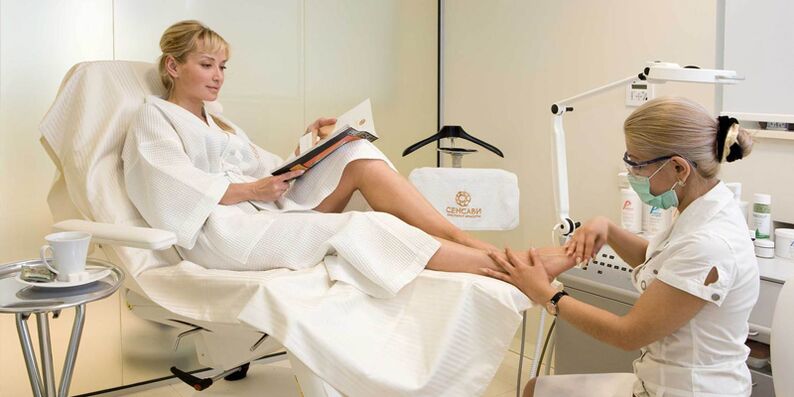 How to treat fungal disease in the legs